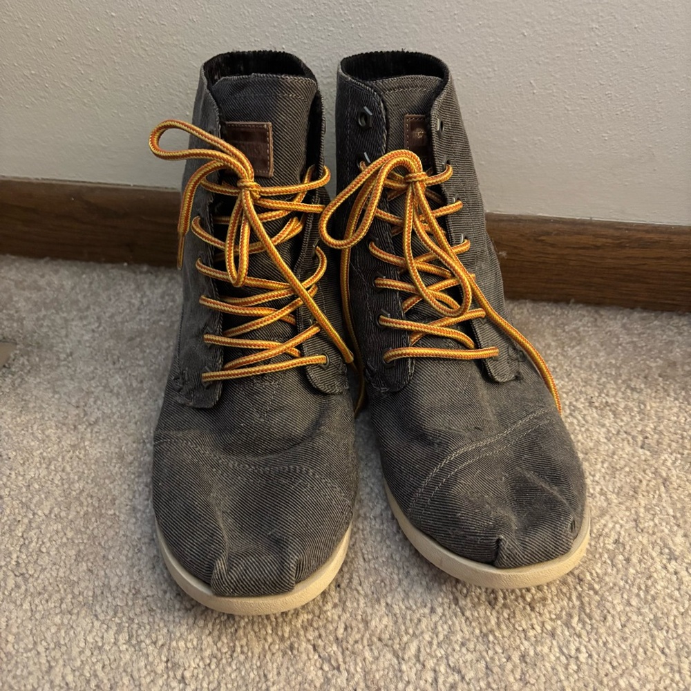 TOMS Men's Gray High-Top Utility Boot - Picture 3 of 7